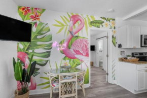 Let's Flamingle in St Pete Beach Private funky Apartment